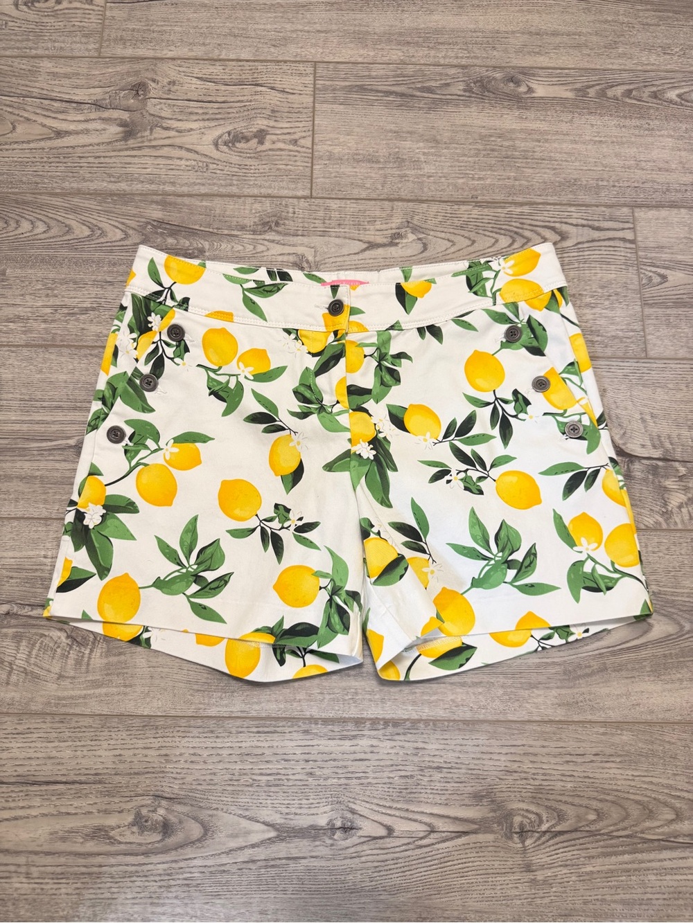 Isaac Mizrahi Lemon-Print Shorts 5”